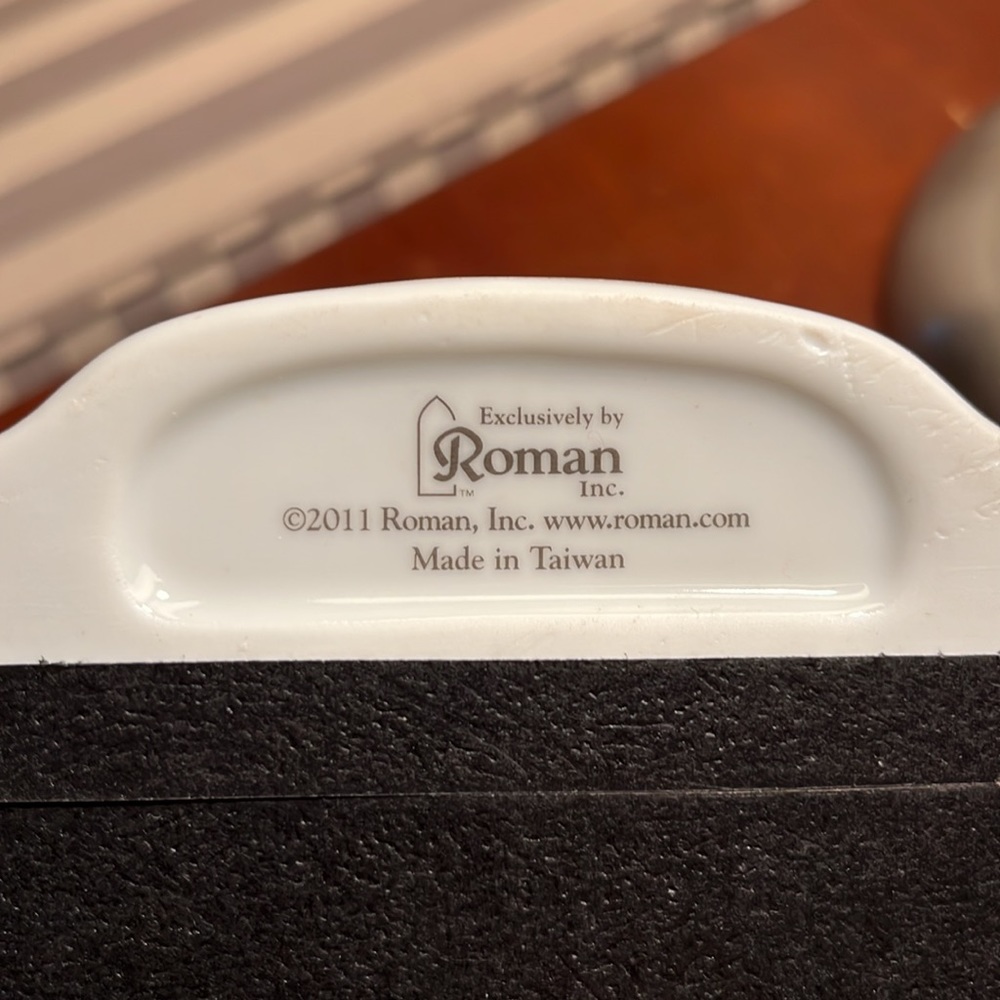 Porcelain First Communion Picture Frame - Picture 7 of 7